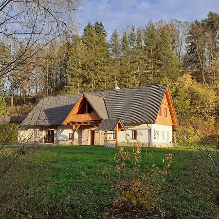 Вілла The Retreat Zdarky Екстер'єр фото