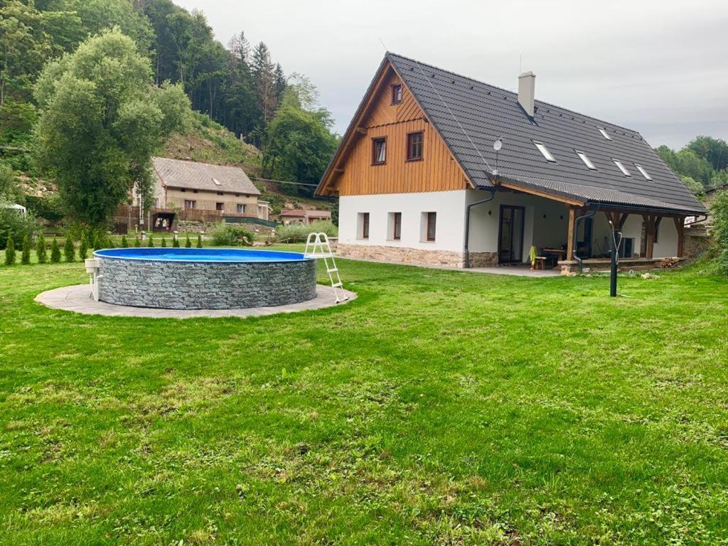 Вілла The Retreat Zdarky Екстер'єр фото